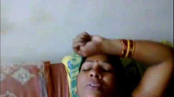 बूढ़े मालिक ने सेक्सी कामवाली की चुदाई की
