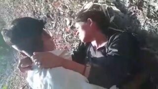 देसी गंगबांग सेक्स वीडियो कॉलेज गर्ल का जंगल मे