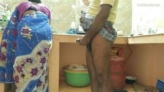 नॉटी चाची की पापा से चुदाई की इंडियन सेक्सी वीडियो