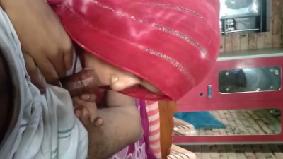 बहू ने जेठ का लंड चूस कर अपनी चूत मरवै (ब्लू फिल्म)