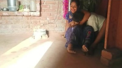 मजेदार: देहाती औरत के पडोसी ने दूध चूस कर चुदाई की – विलेज बफ