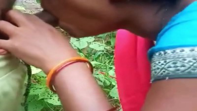 मजेदार: गाँव की देहाती औरत ने खेत में गीली चुत मरवै – विलेज बफ