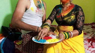 होली पर गाओं के घर मई देवर से देहाती भाभी की चुदाई – देसी बफ (हॉट वीडियो)