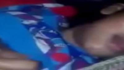 हॉट: सेक्सी गर्ल के नेबर बॉय ने मोठे दूध दबाये – इंडियन बफ