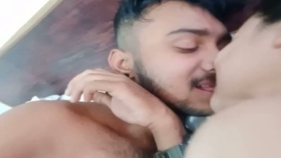 स्मूच और बूब्स चूस कर दोसी की बहन की चूत छोड़ि – देसी बफ (हॉट वीडियो)